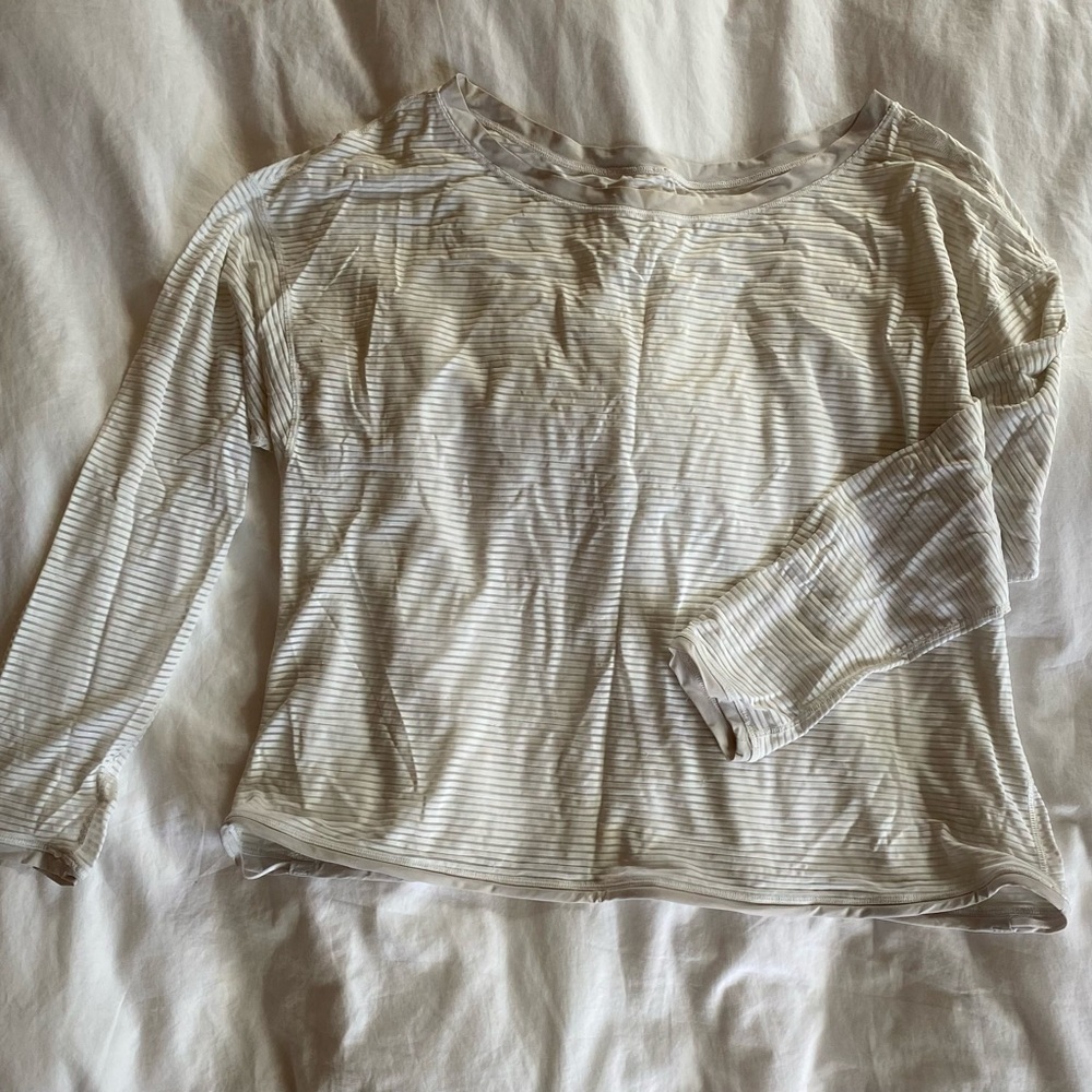 Light weight white lulu long sleeve